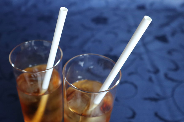 Reducing use of plastic products (company-wide)